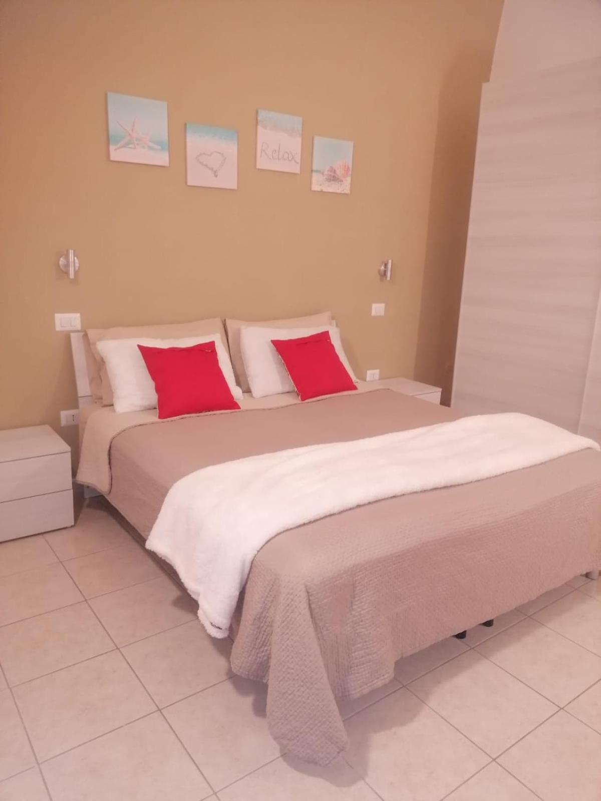 Amaste In Puglia Casa Vacanza Bisceglie Luaran gambar